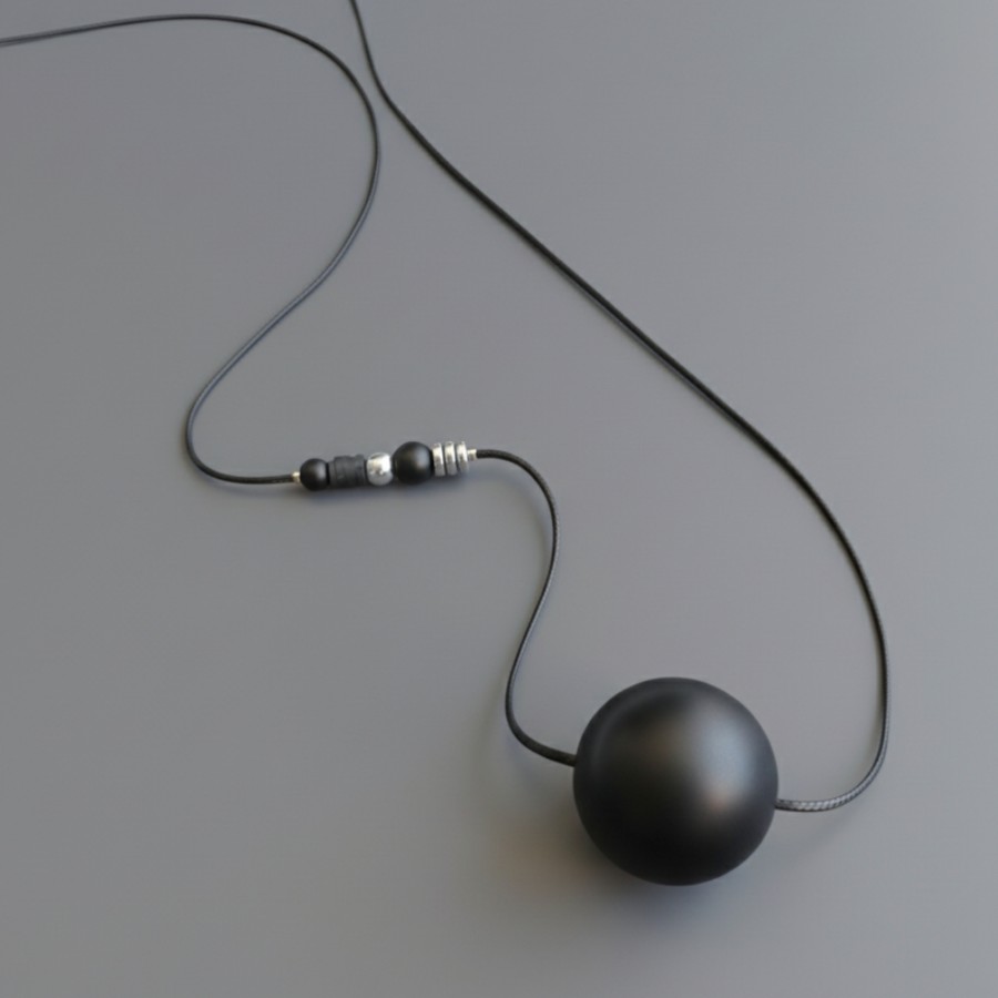 272 | Juodas kaklo papuošalas